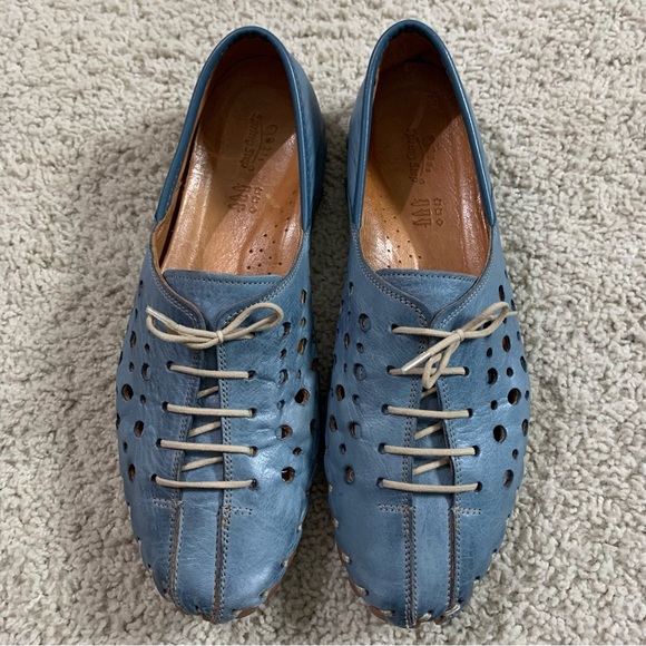 Women's Blue Leather SPRING STEP Laser Cut-Out MOONWALK Flats COMFORT SHOES 41 - Picture 5 of 9
